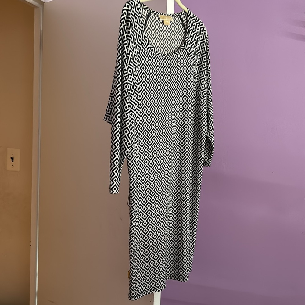 Michael Kors black and white dress with belt - Picture 4 of 4